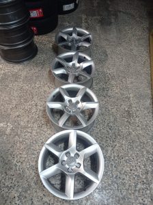 Cerchi originali audi a5 usati 17 pollici