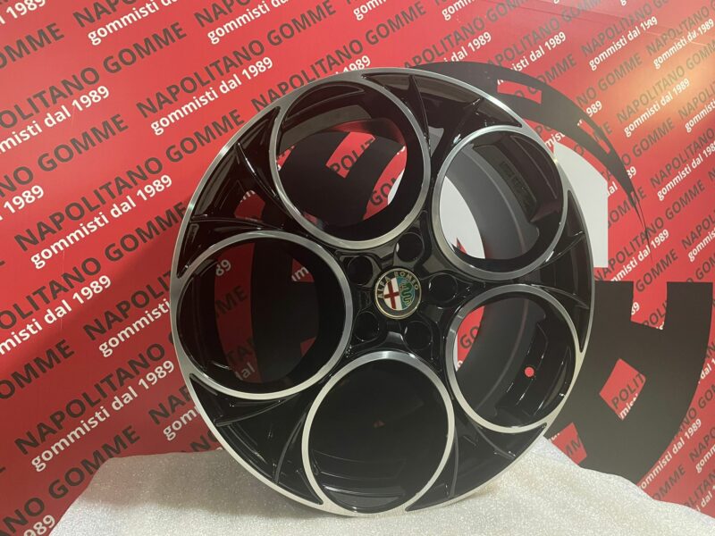 Cerchi Alfa Romeo Giulietta Stelvio Brema 159 18 pollici - immagine 3