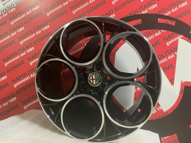 Cerchi Alfa Romeo Giulietta Stelvio Brema 159 18 pollici - immagine 4