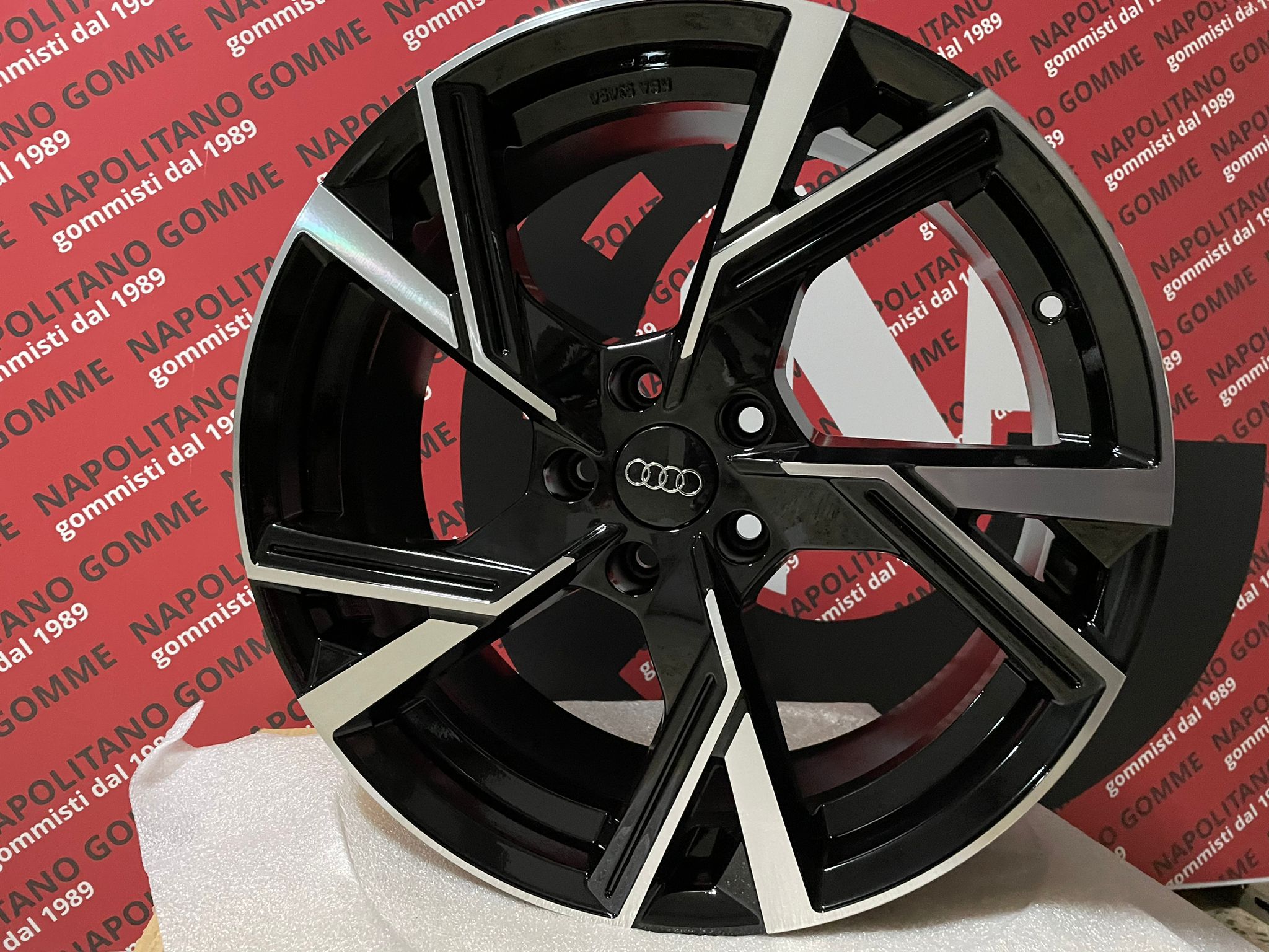 Cerchi Audi A3 A4 A6 Q2 Q3 Q5 TT 19 pollici Angel gmp (3)
