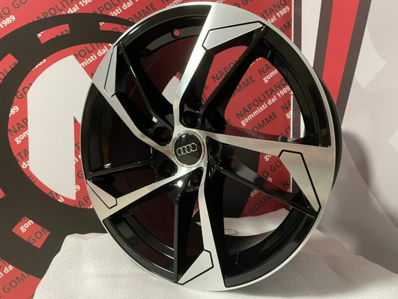 Cerchi Audi TT RS mk2 mk3 8j 8s 18 pollici rs5 (1)