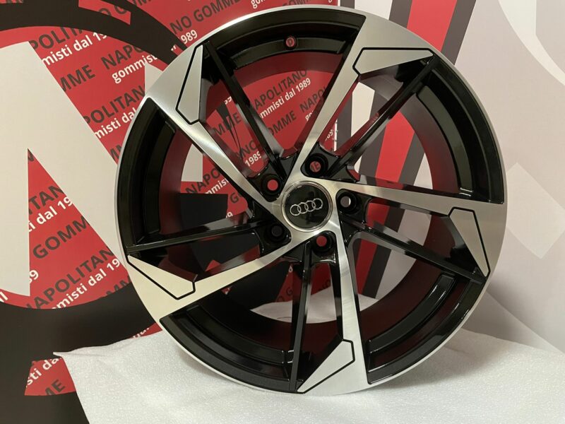 Cerchi Audi TT RS mk2 mk3 8j 8s 18 pollici rs5 (3)