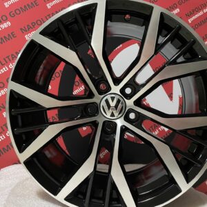 Cerchi Golf 5 6 7 7,5 8 gtd gti 18 pollici Santiago - immagine 2