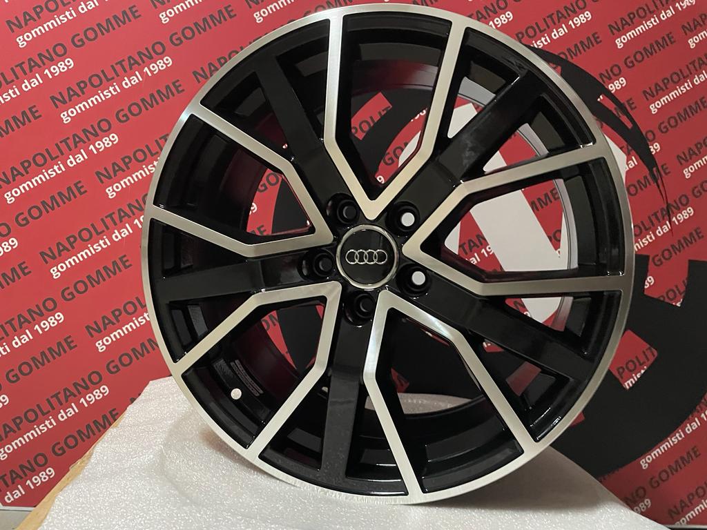 Cerchi Audi A3 A4 A6 Q2 Q3 TT RS 18 pollici (1)