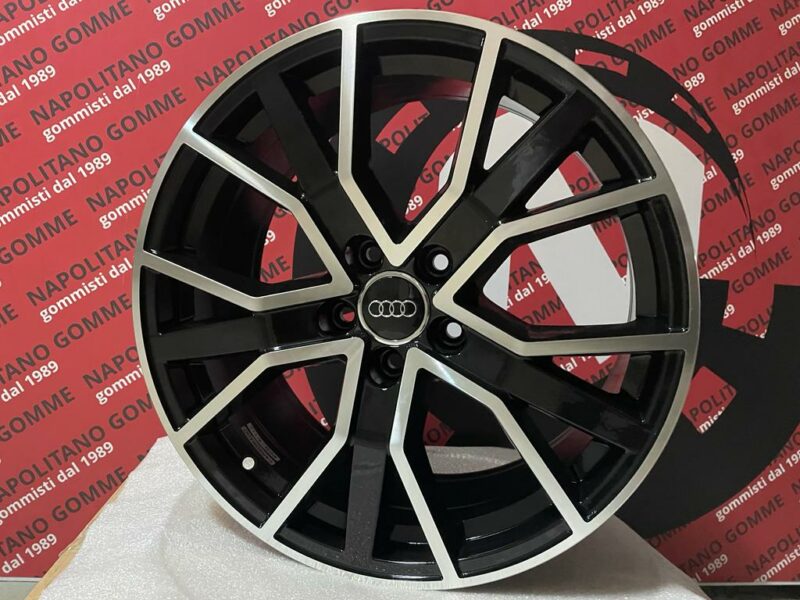 Cerchi Audi A3 A4 A6 Q2 Q3 TT RS 18 pollici (4)