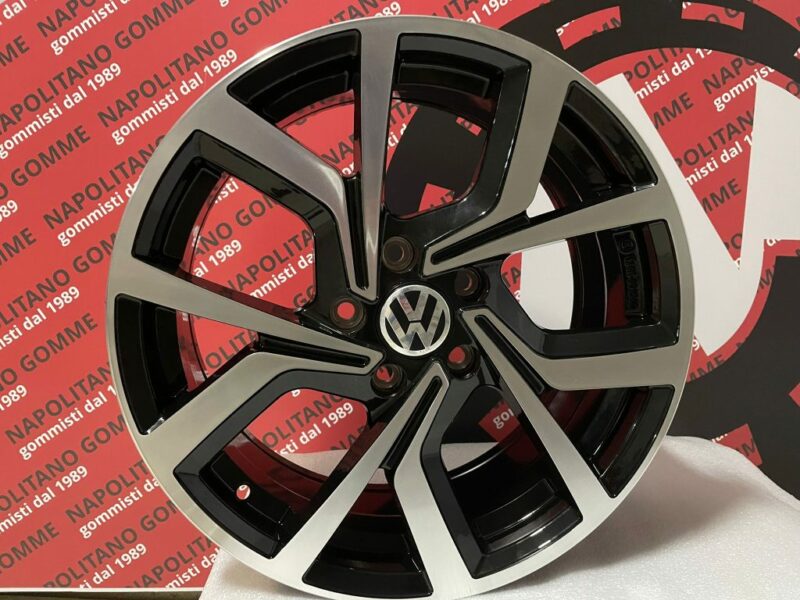 Cerchi Volkswagen golf 5 6 7 6r 7,5 8 passat 19 pollici Brescia (1)