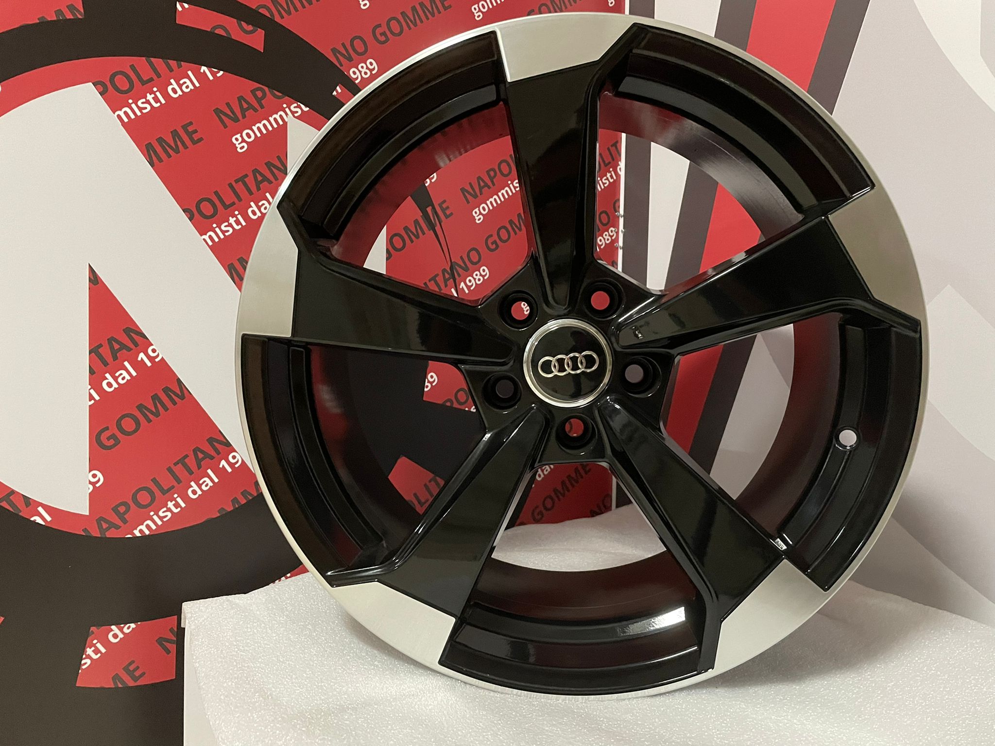 Cerchi in lega Audi Q3 SQ3 sportback 19 pollici rs rotor (2)