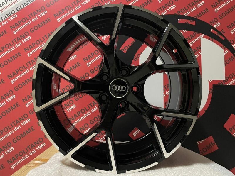 Cerchi in lega RS3 8y Audi A3 8p 8v sportback 18 pollici (4)