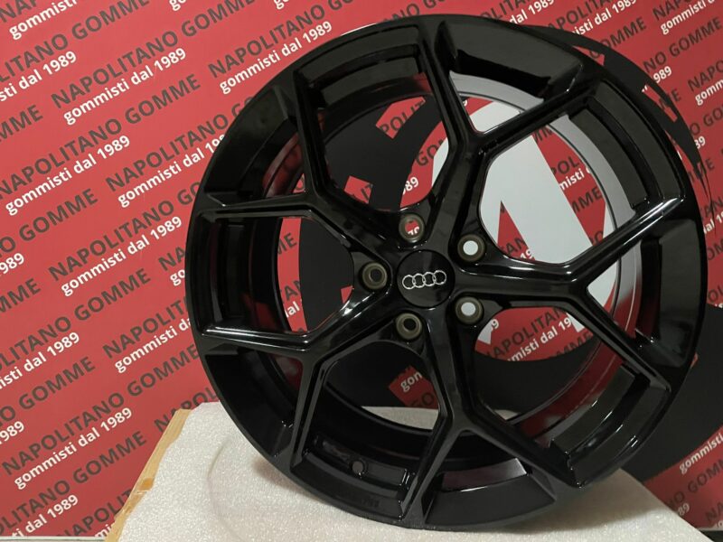 Cerchi Audi A3 S3 Rs3 8p 8v 8y 18 pollici rs6 performance nuovo (2)