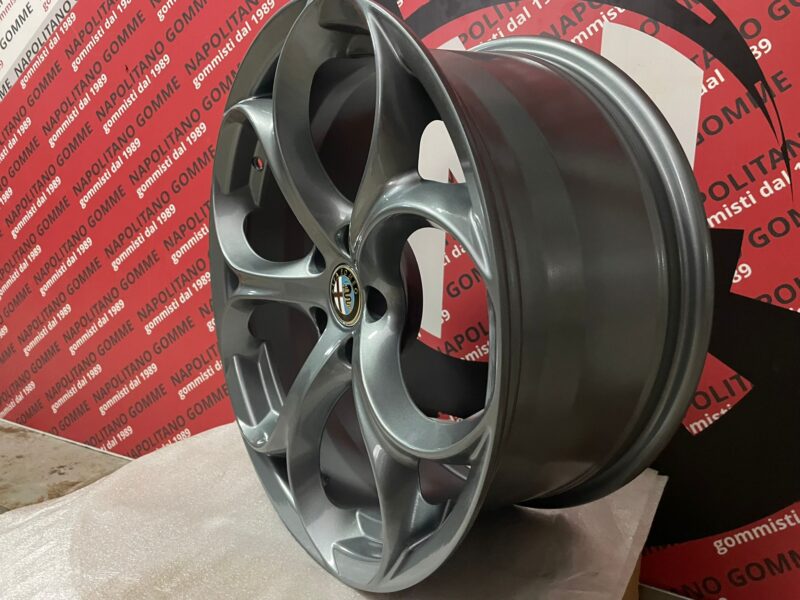 Cerchi Alfa Romeo Giulietta Stelvio Brema 159 18 pollici petalo (4)