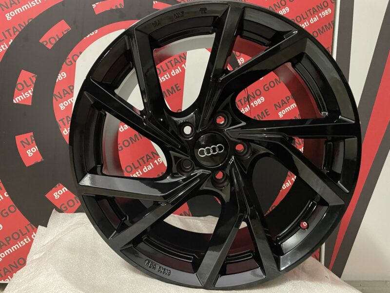 Cerchi Audi VW A3 A4 A6 Q2 Q3 Q5 TT 18 pollici kassel nero lucido (2)
