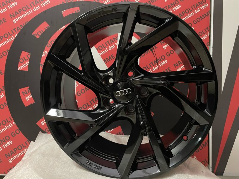 Cerchi Audi VW A3 A4 A6 Q2 Q3 Q5 TT 18 pollici kassel nero lucido (4)