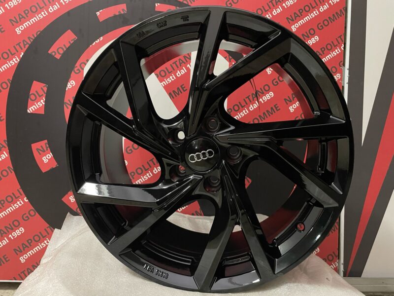 Cerchi Audi VW A3 A4 A6 Q2 Q3 Q5 TT 18 pollici kassel nero lucido (5)