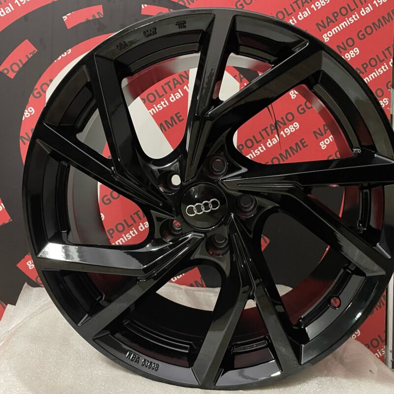 Cerchi Audi VW A3 A4 A6 Q2 Q3 Q5 TT 18 pollici kassel nero lucido (5)
