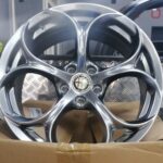 Cerchi Alfa Romeo Giulietta Stelvio Brema 159 18 pollici petalo