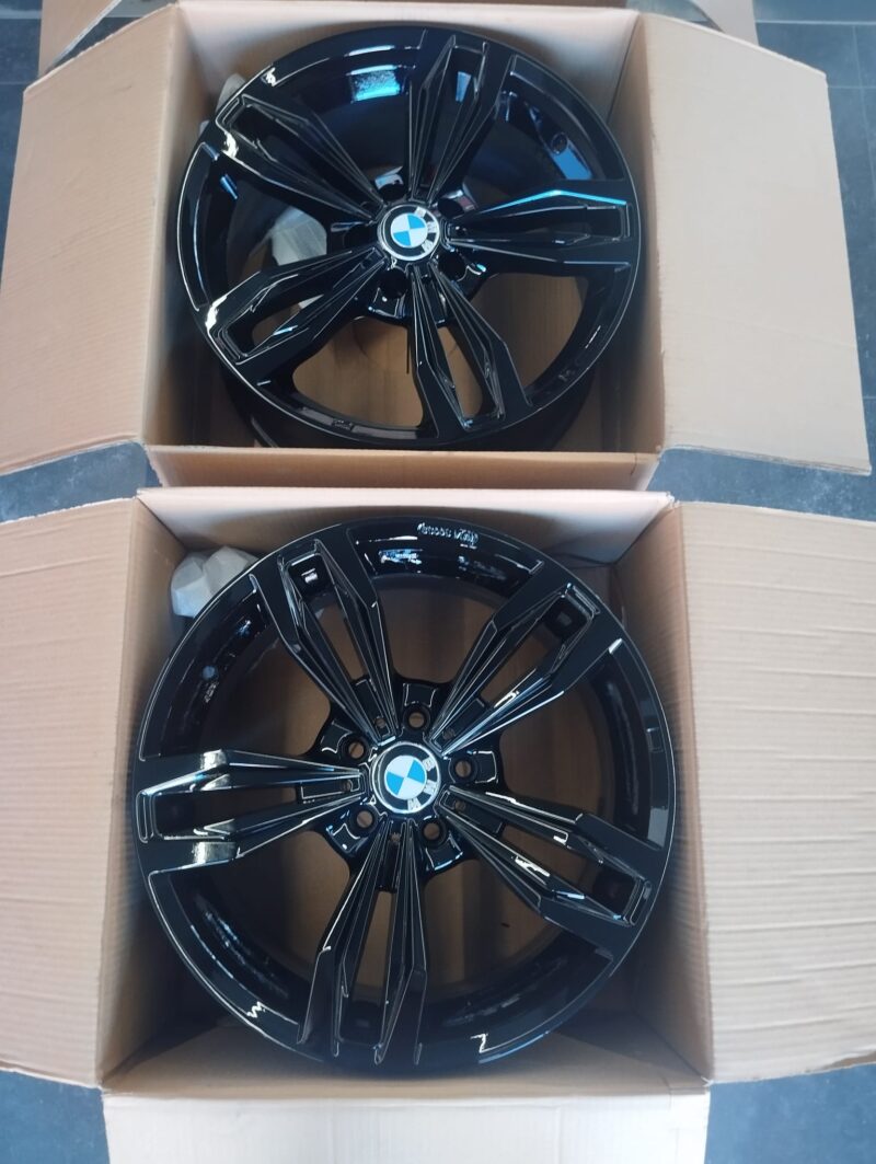 Cerchi Bmw serie 3 4 5 6 x1 x3 x4 19 pollici usati - immagine 2