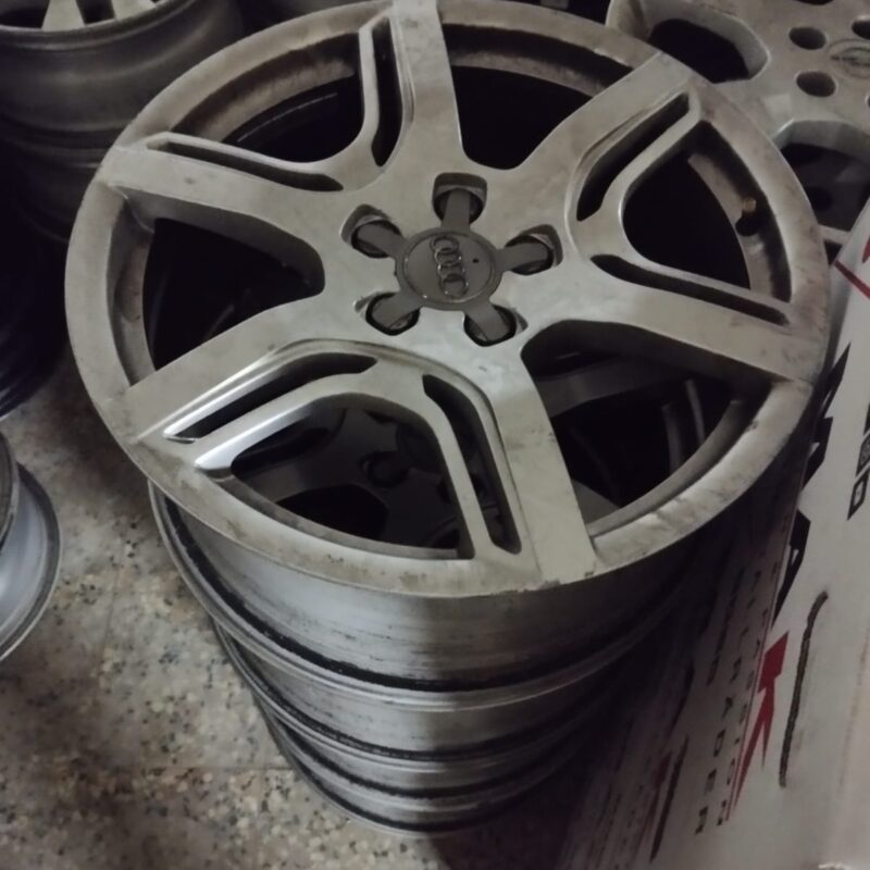 Cerchi Audi A3 A4 A6 Q3 Q5 TT 18 pollici usati