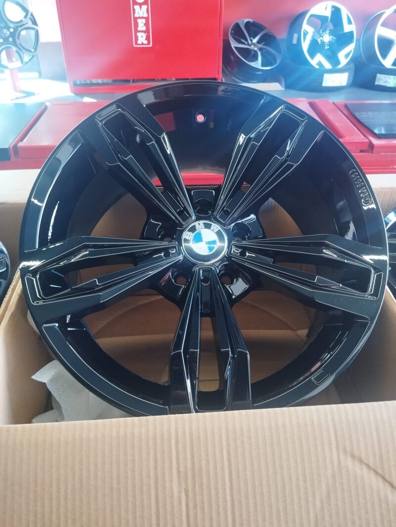 Cerchi Bmw serie 3 4 5 6 x1 x3 x4 19 pollici usati - immagine 5