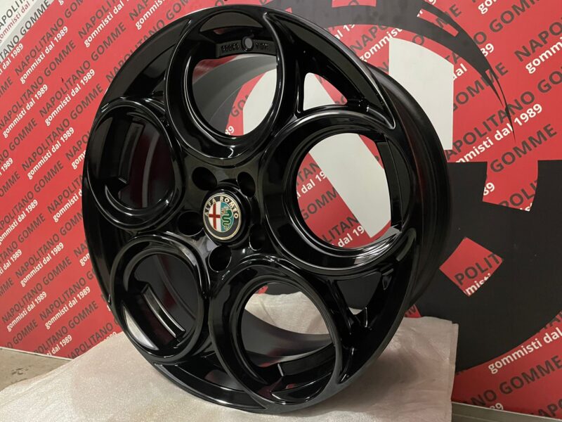 Cerchi Alfa Romeo Giulietta Stelvio Brema 159 18 pollici veloce nero lucido (4)