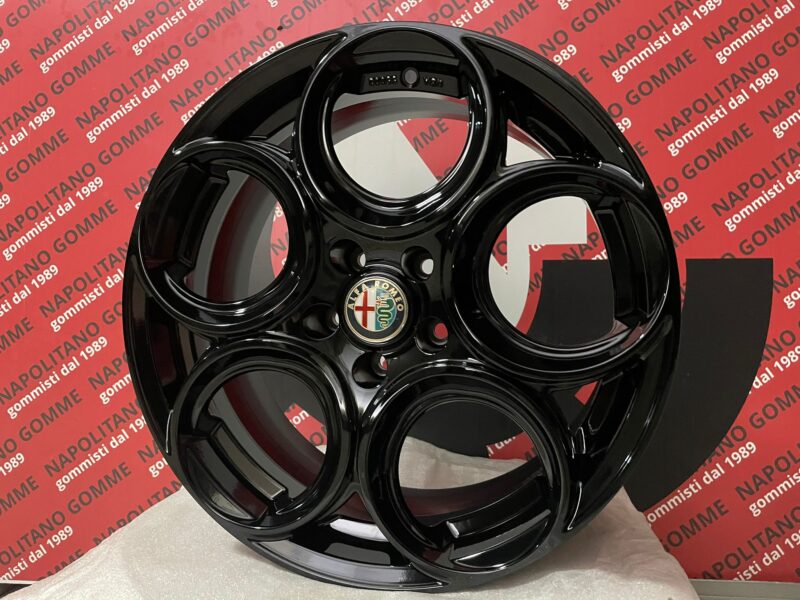 Cerchi Alfa Romeo Giulietta Stelvio Brema 159 18 pollici veloce nero lucido (5)