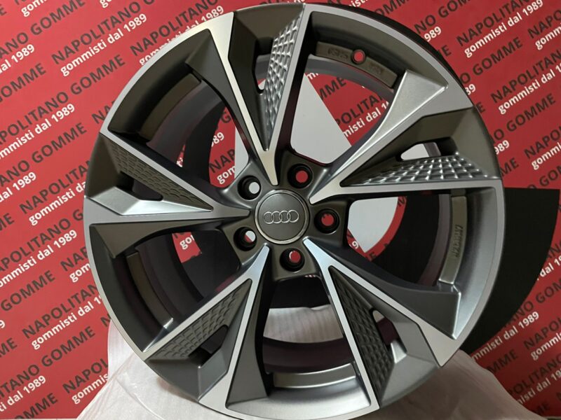Cerchi Audi A4 A5 A6 Q2 Q3 Q5 TT 19 pollici rs7 (3)