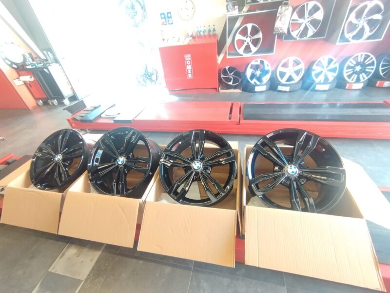 Cerchi Bmw serie 3 4 5 6 x1 x3 x4 19 pollici usati - immagine 7
