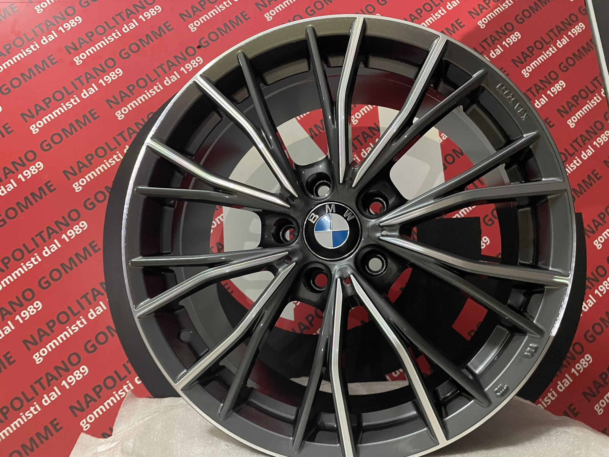 Cerchi Bmw serie 3 4 5 6 7 X1 18 pollici mak mark grigio (5)