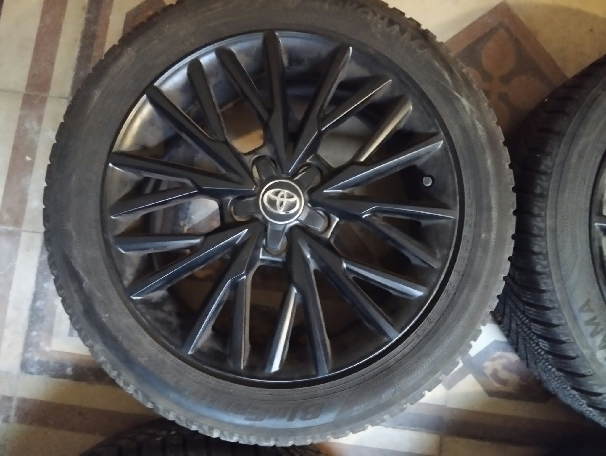 Cerchi e pneumatici invernali Toyota Chr 18 pollici usati - immagine 6