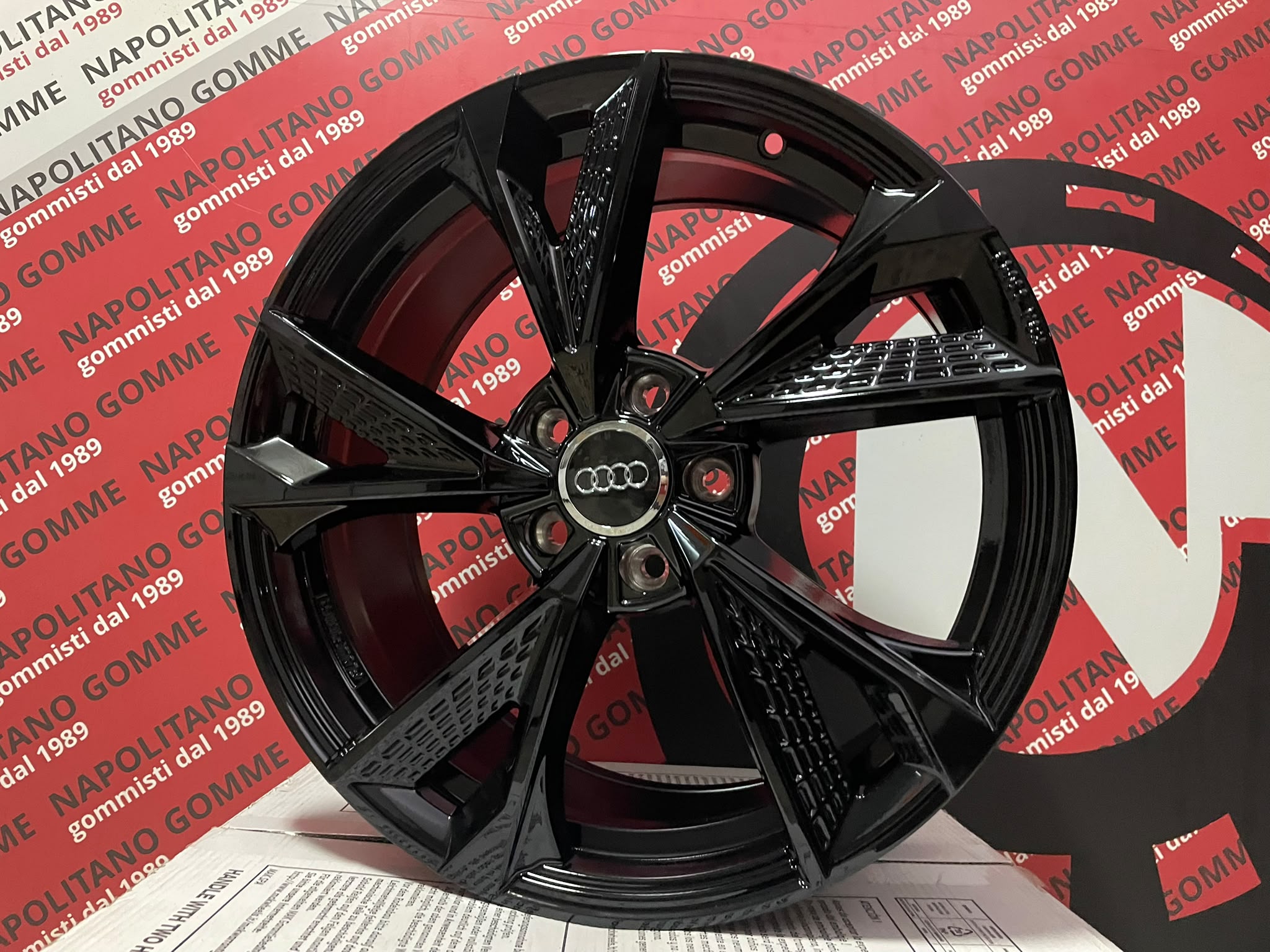 Cerchi Audi A3 S3 Rs3 8p 8v 8y 17 pollici rs7 total black