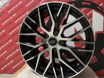 Cerchi in lega compatibili per audi a4 da 18 pollici modello rs4 nero diamantato