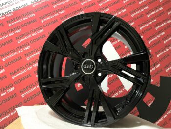 Cerchi in lega compatibili per audi a4 da 18 pollici modello rs6 sport nero lucido
